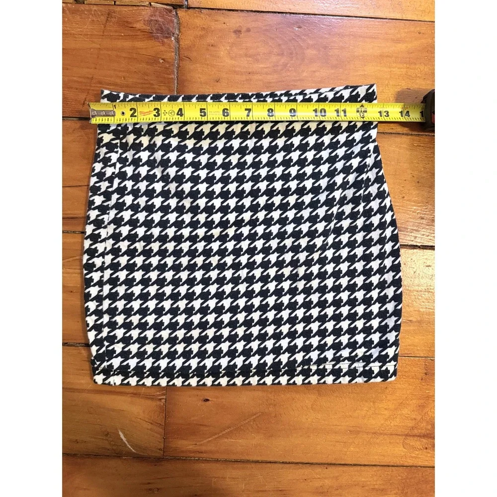 Forever 21 Houndstooth Mini Skirt Womens Small Black White Stretch Bodycon‎